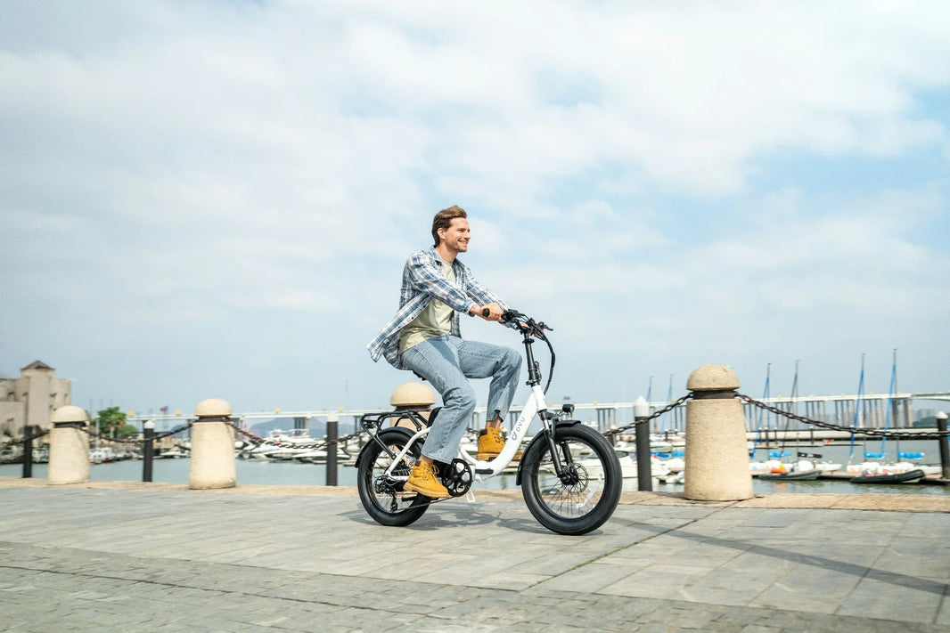 DYU C9 e-bike on an EU city route for a buying checklist