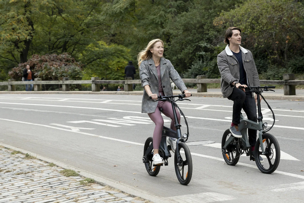 DYU T1 torque sensor e-bike ridden on a European city road