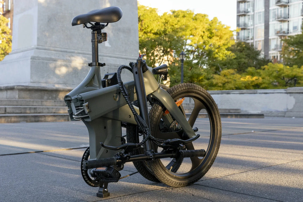 250W e-bike rules Europe guide with a city e-bike